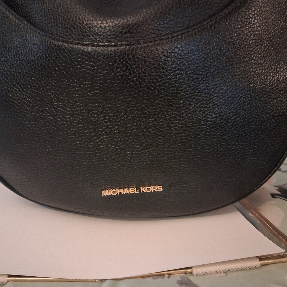 Michael Kors Dover Large Half Moon Shoulder Bag Black Pebbled Leather - Picture 13 of 13